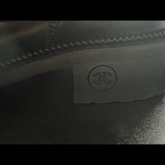 Chanel black quilted combat boots size 42 - Picture 4 of 11